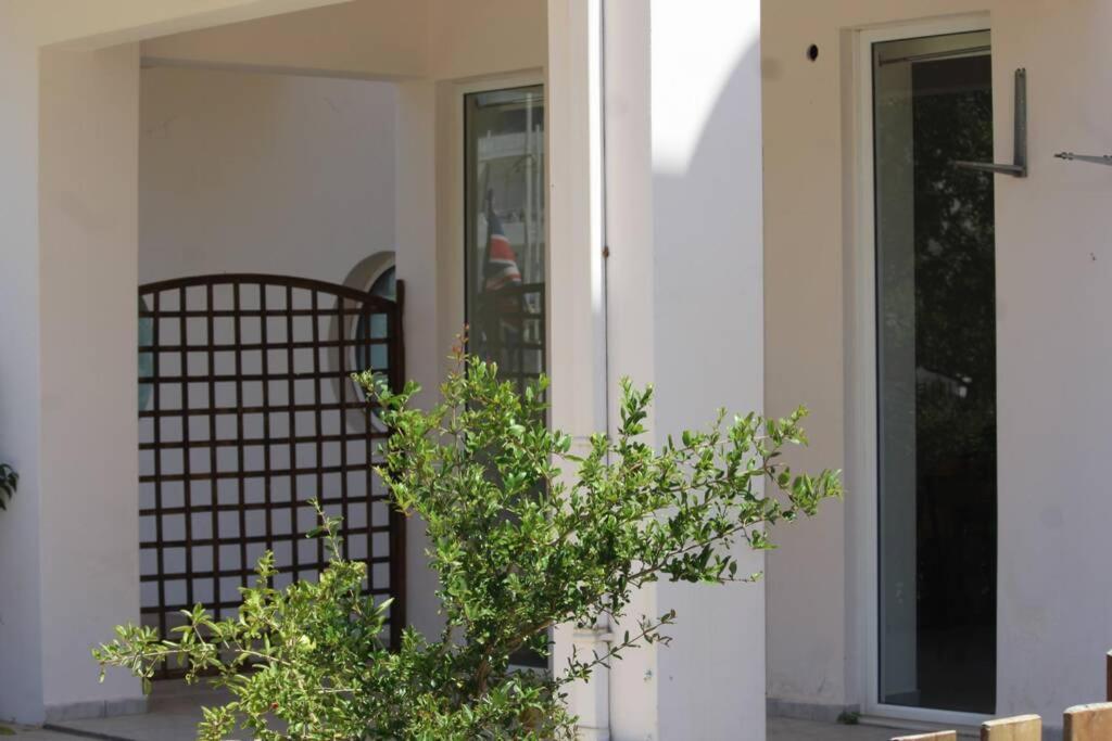 Spacious & Cozy Apartment, With Big Yard, In Kos ภายนอก รูปภาพ