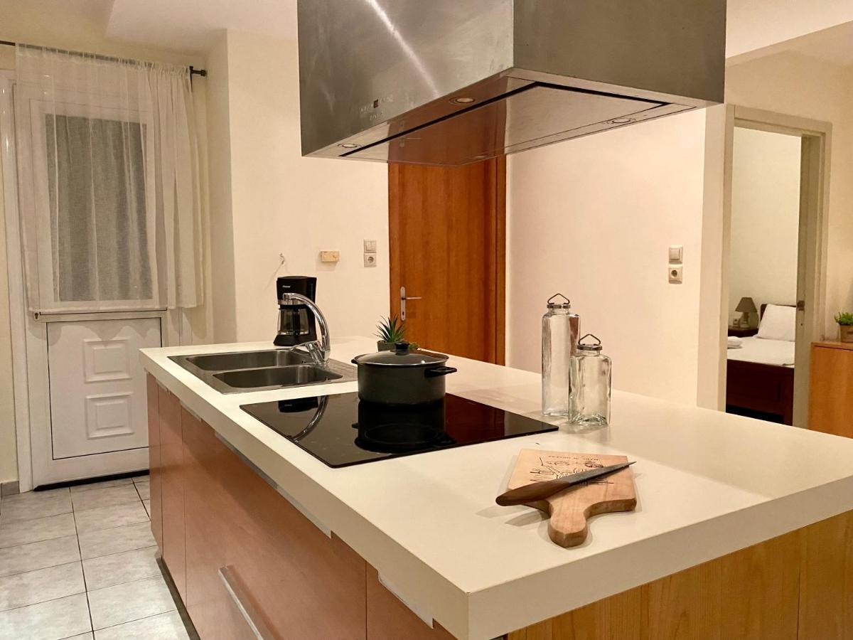 Spacious & Cozy Apartment, With Big Yard, In Kos ภายนอก รูปภาพ