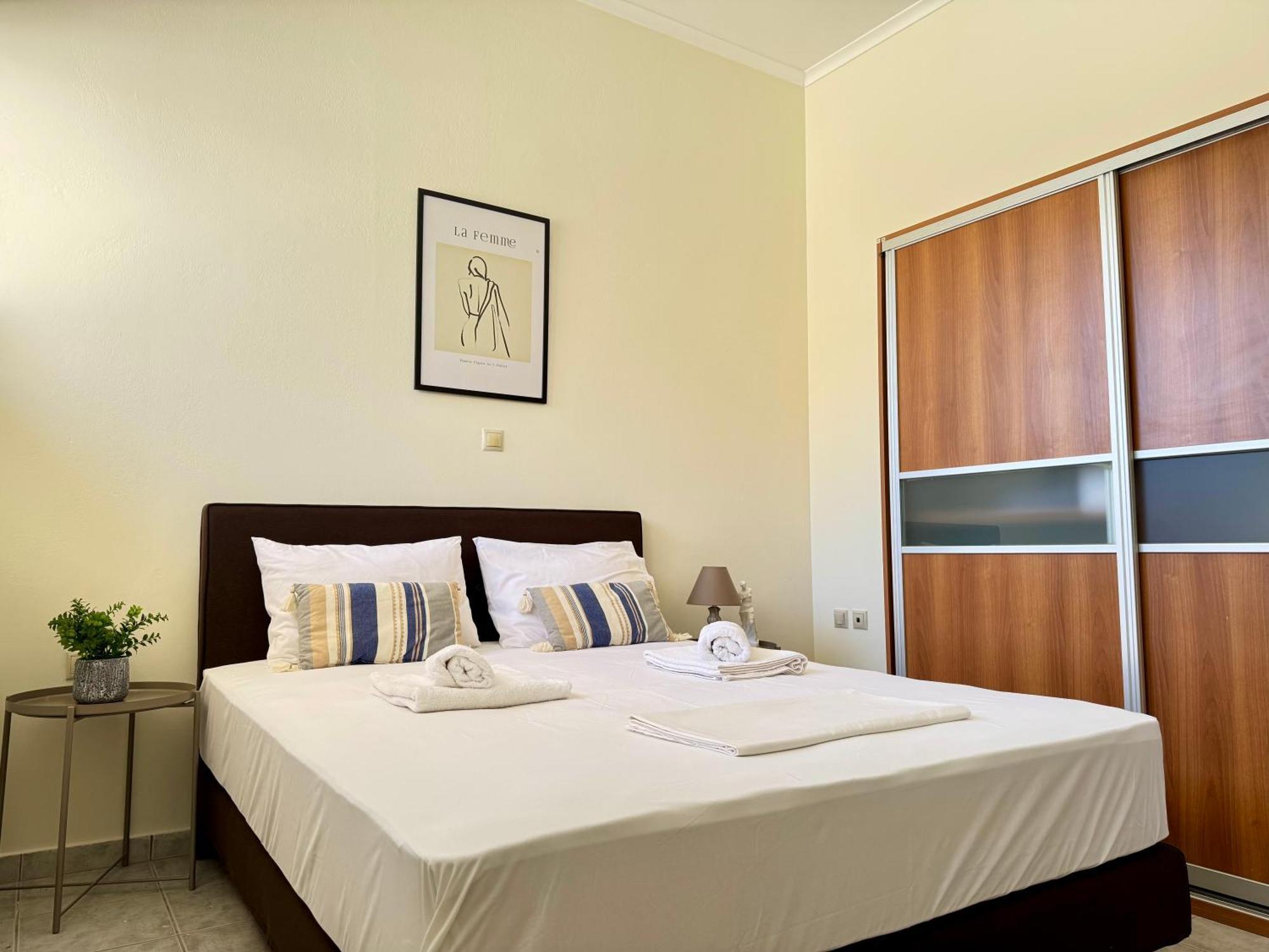 Spacious & Cozy Apartment, With Big Yard, In Kos ภายนอก รูปภาพ